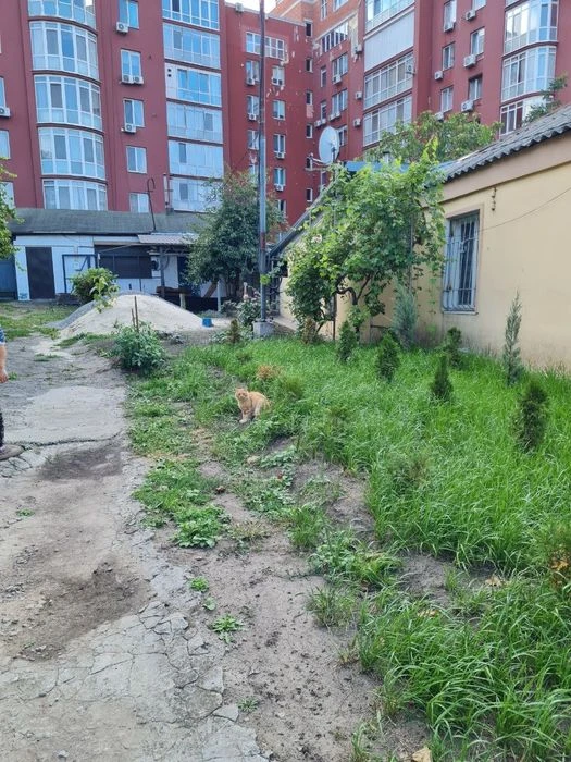 Продам 3 ком.в Центре с автономкой и гаражом
