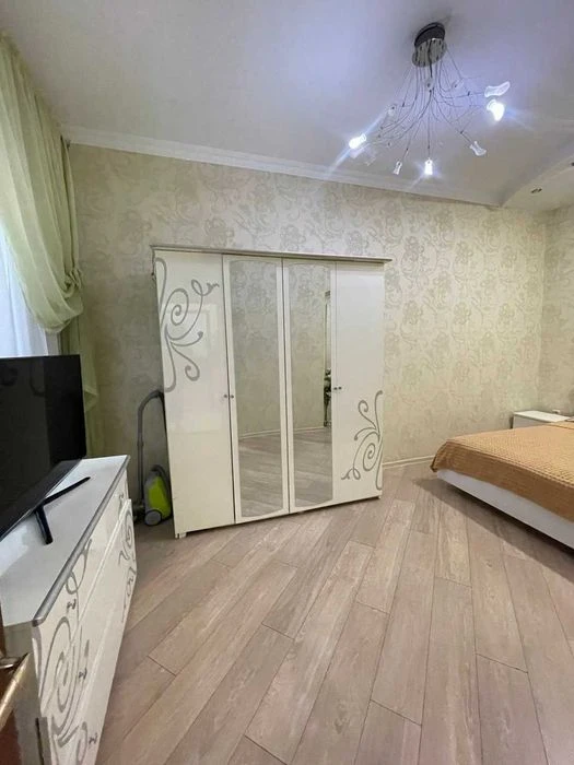 Продам 2-комнатную квартиру пер. Некрасова, Центр, Приморски