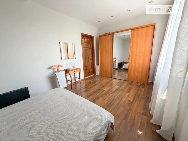 Without % 3 bedrooms + kitchen-living room Pechersk Lybidska Druzhby N