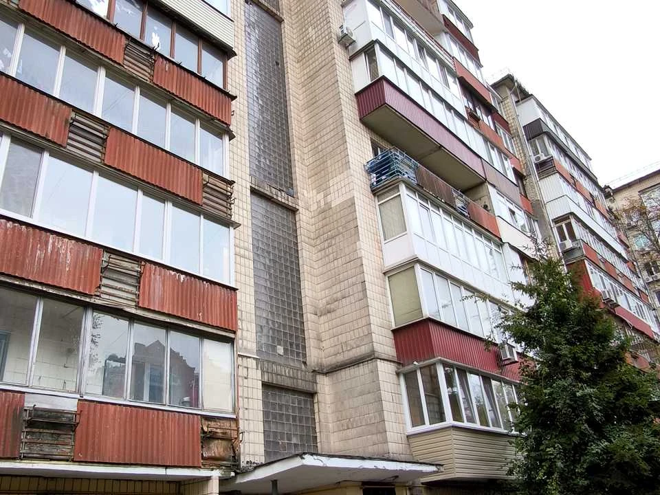 Квартира. Київ, Іпсилантіївський пров. (Аїстова вул.)
