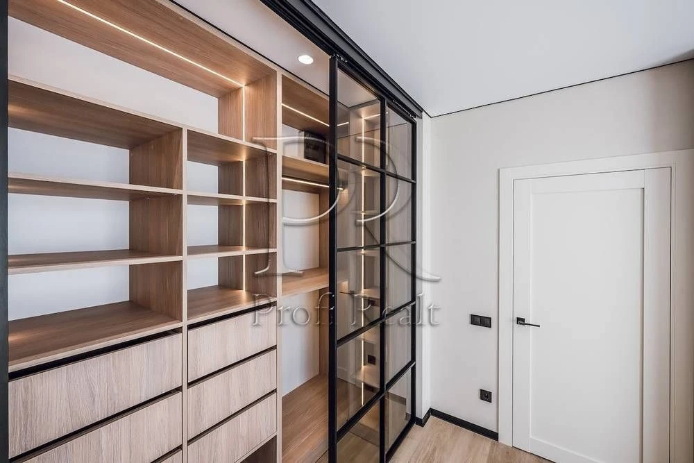 For sale 1 room apartment NEW REPAIR VIDOVA ZhK KUB29 Bereznyaki/Ru