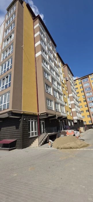 Три кімнатна новобудова, забудовник Мороз