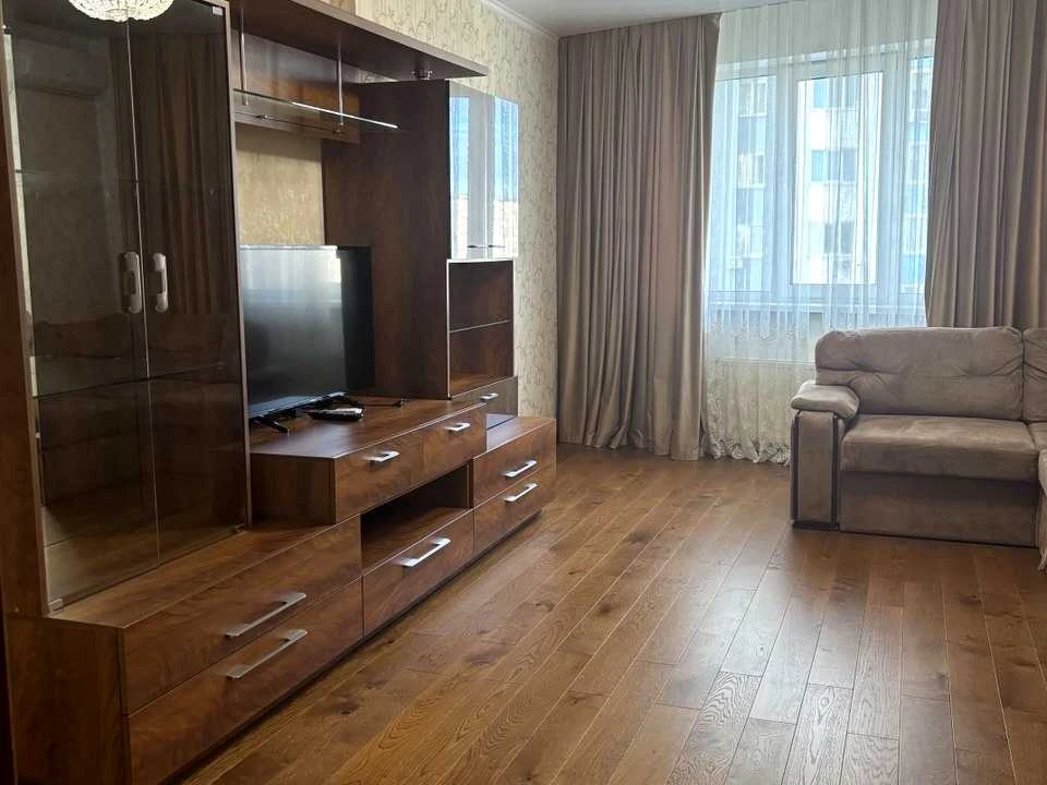 Квартира. Київ, Оболонський просп., 1к