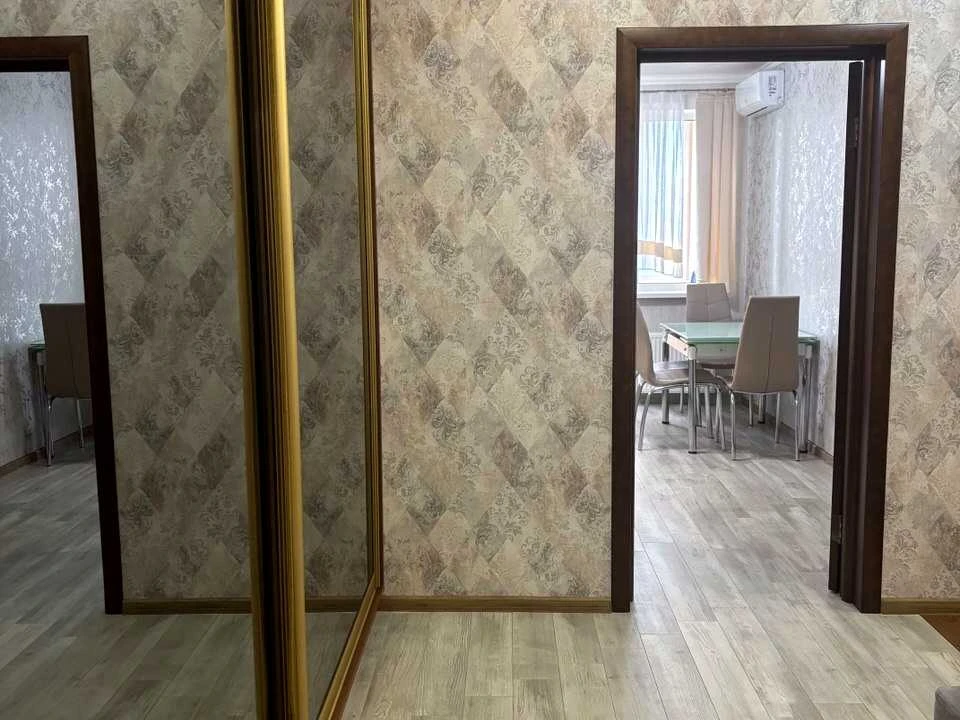 Квартира. Київ, Оболонський просп., 1к