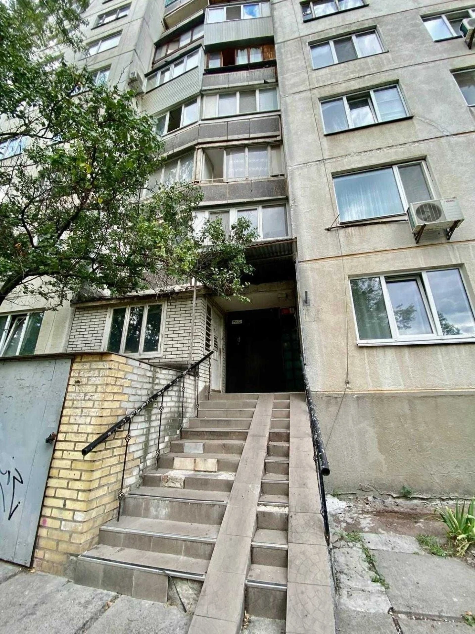 Пантелеймона Куліша 19, сучасна 1к, м Лівобережна, низькі ко
