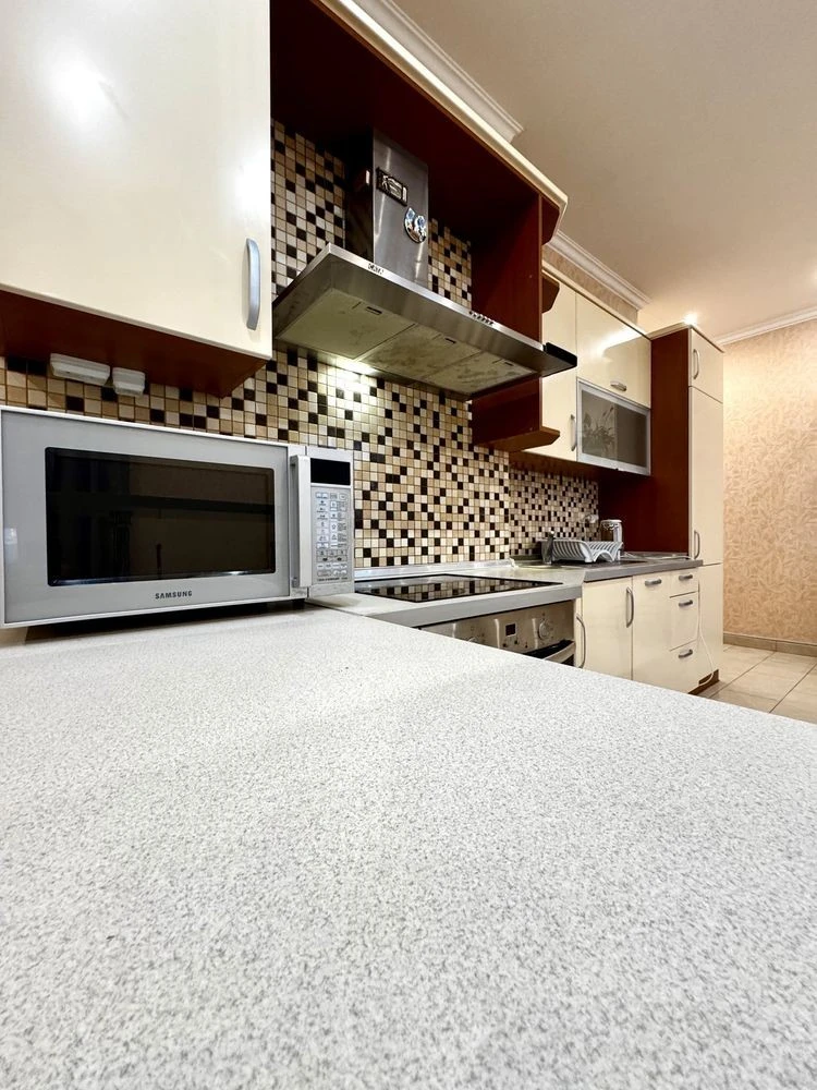 Оренда 2-кімнатна квартира 72 м² з паркінгом | Джакузі | 2 с