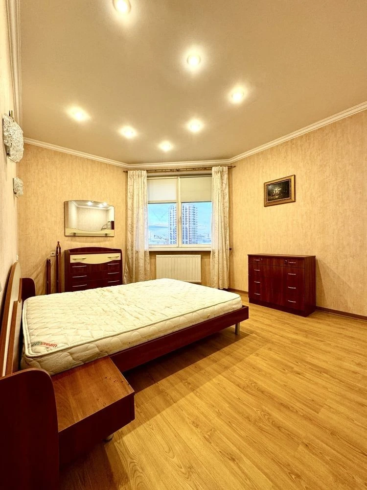 Оренда 2-кімнатна квартира 72 м² з паркінгом | Джакузі | 2 с