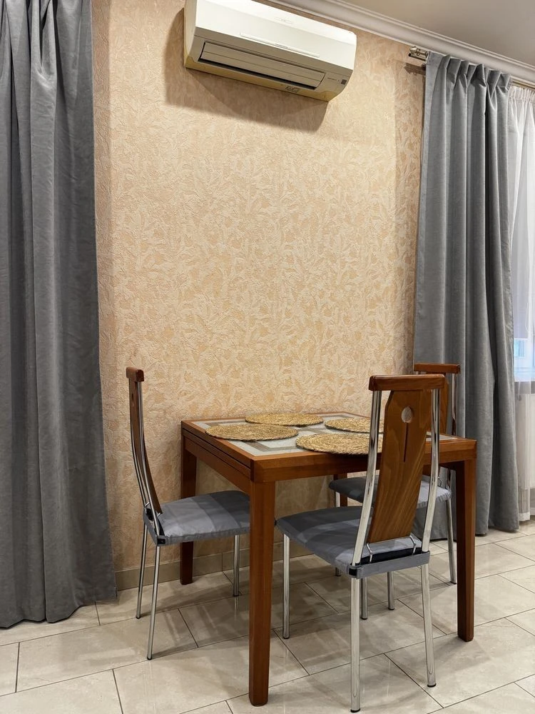 Оренда 2-кімнатна квартира 72 м² з паркінгом | Джакузі | 2 с
