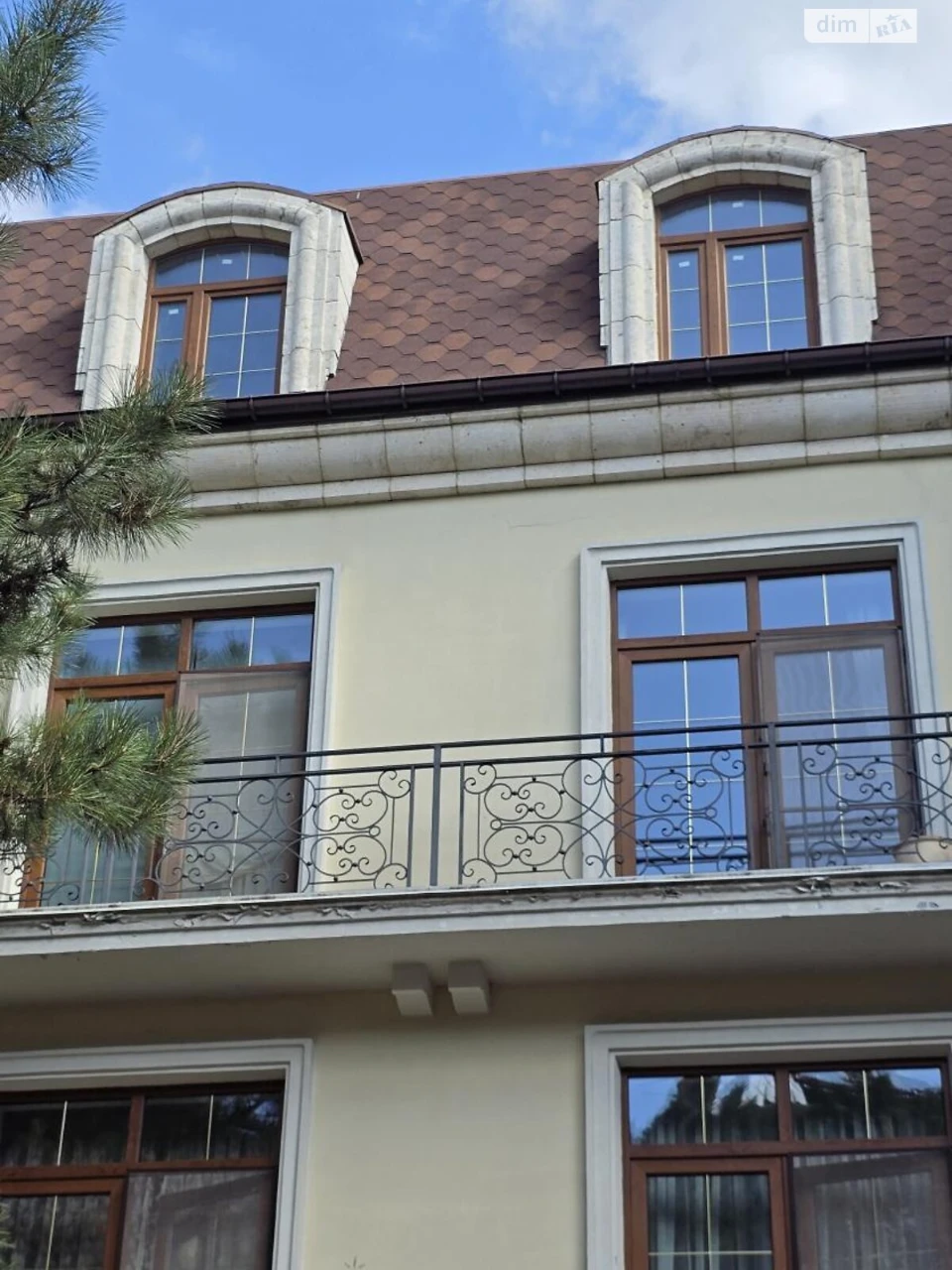 Продаж Квартира Середній Фонтан