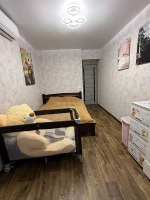 ЦЕГЛЯНІЙ БУДИНОК_3-к квартира з ремонтом, меблями та техніко