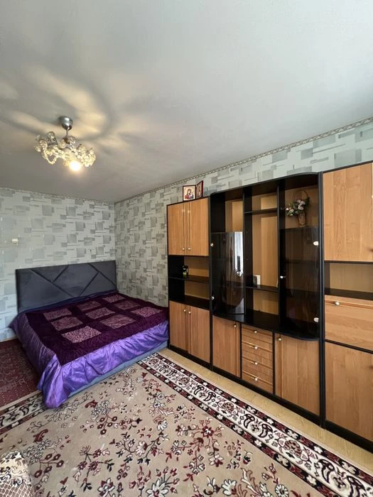 Терміновий продаж квартири на Вишеньці по вулиці Келецька ,