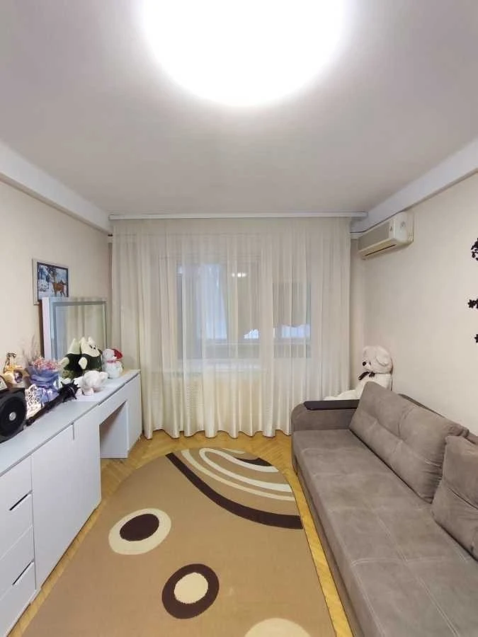 Продаж 2-кімнатної квартири 46 м², Братиславська вул., 10
