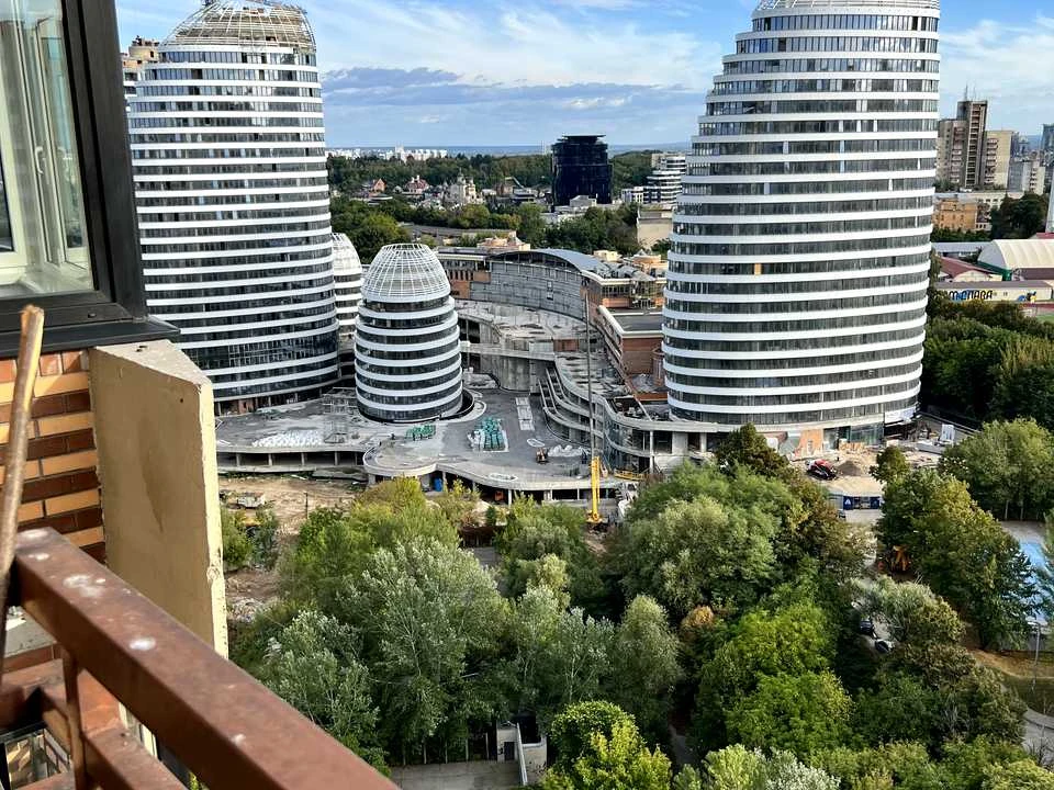 Квартира. Київ, Старонаводницька вул.