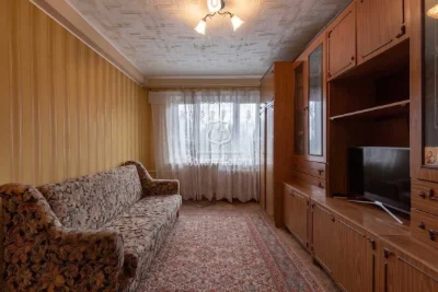 Продаж 2-кімнатної квартири 45.4 м², Світлицького вул., 13