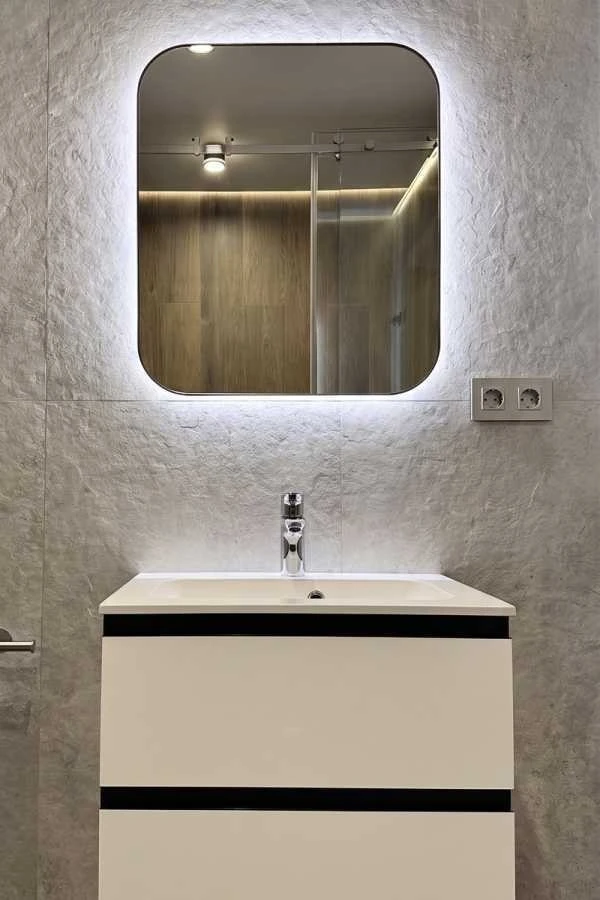 Продаж 3-кімнатної квартири 92 м², Садова вул., 1б