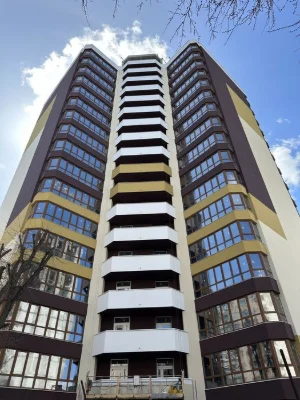 Євродвушка Центр 8 поверх/56,4м2/ Смілянська, 48