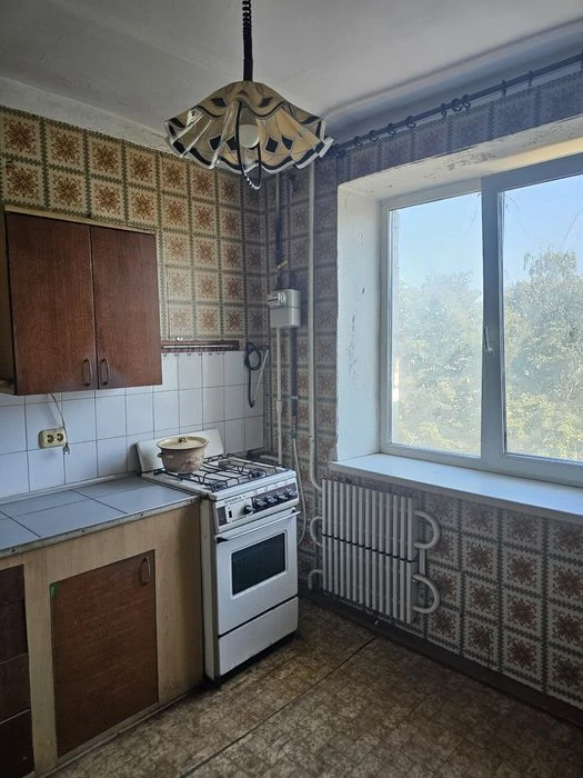 Срочно недорого продам 2-к.квартиру, кирпичный дом, ул.Брита