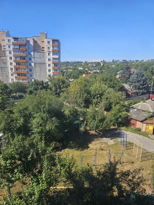 Срочно недорого продам 2-к.квартиру, кирпичный дом, ул.Брита