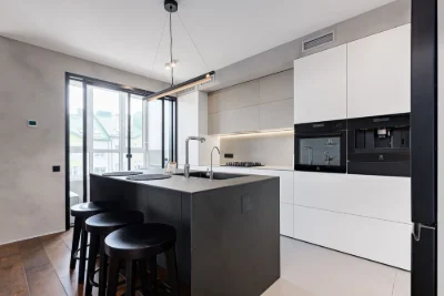 Продаж 3кім.квартири заг.пл.115 кв.м вул.Героїв Крут