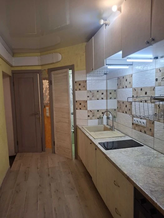 3-room apartment on Nezhinskaya, 494663