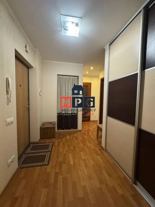 Продаж 2-кімнатної квартири з ремонтом