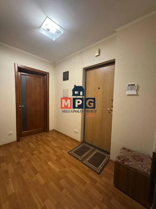 Продаж 2-кімнатної квартири з ремонтом