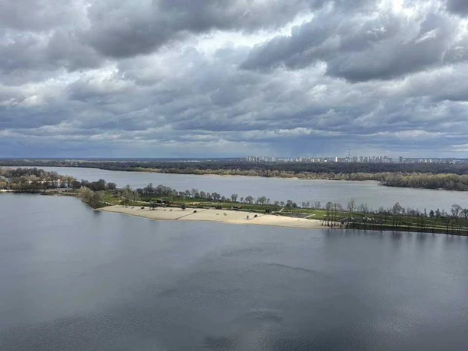 Квартира. Київ, Володимира Івасюка просп. (Героїв Сталінград