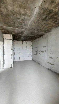 Продам 1-кімнатну квартиру 45 м2 в новобудові, вул. Варненсь