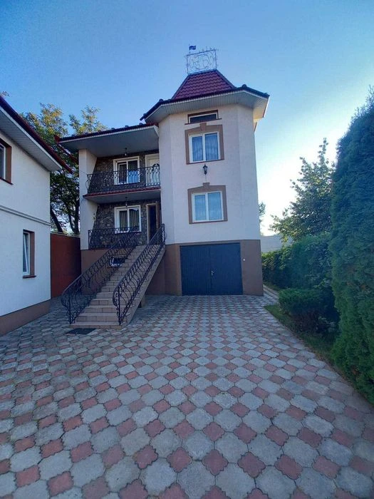 Продається будинок на вул. О. Криворучка( вул. О. Кошового)