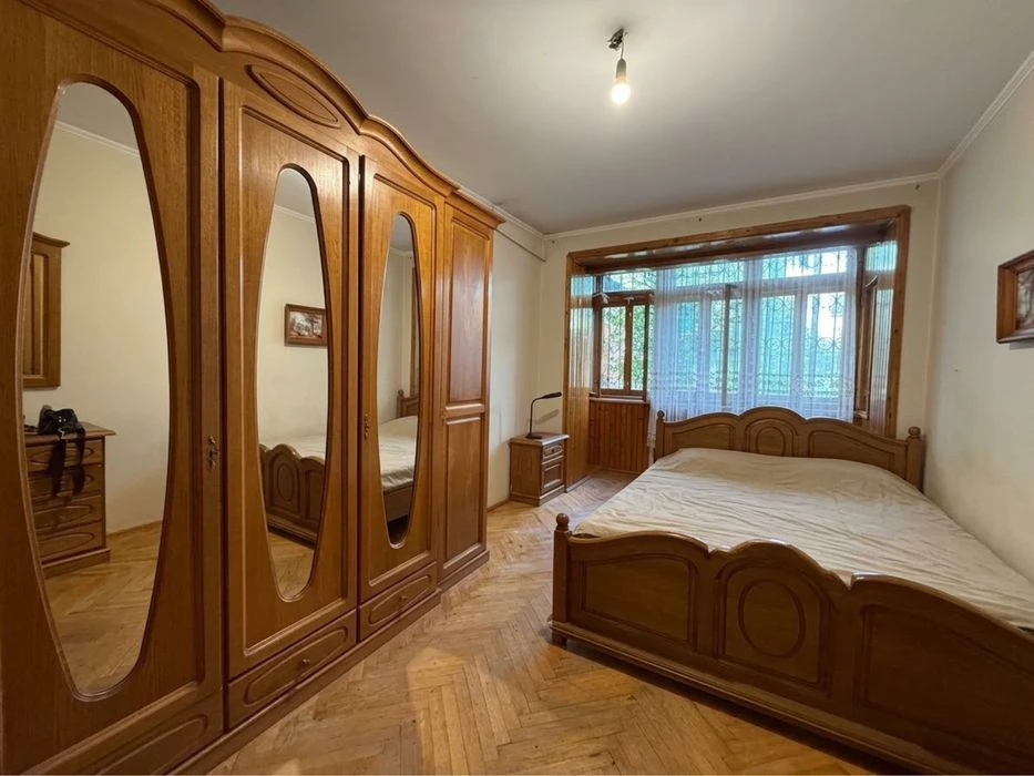 Продаж 3х кімнатної ЧЕШКИ, ЩЕРБАНЮКА - ДОСТАЄВСЬКОГО, 1ий ВИ