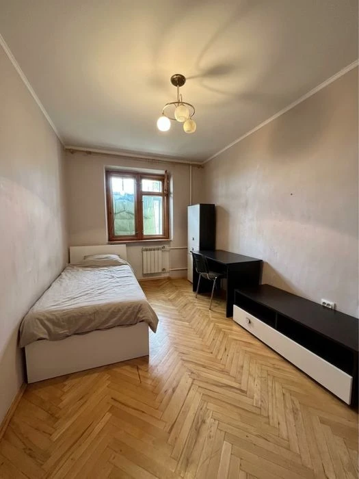 Продаж 3х кімнатної ЧЕШКИ, ЩЕРБАНЮКА - ДОСТАЄВСЬКОГО, 1ий ВИ