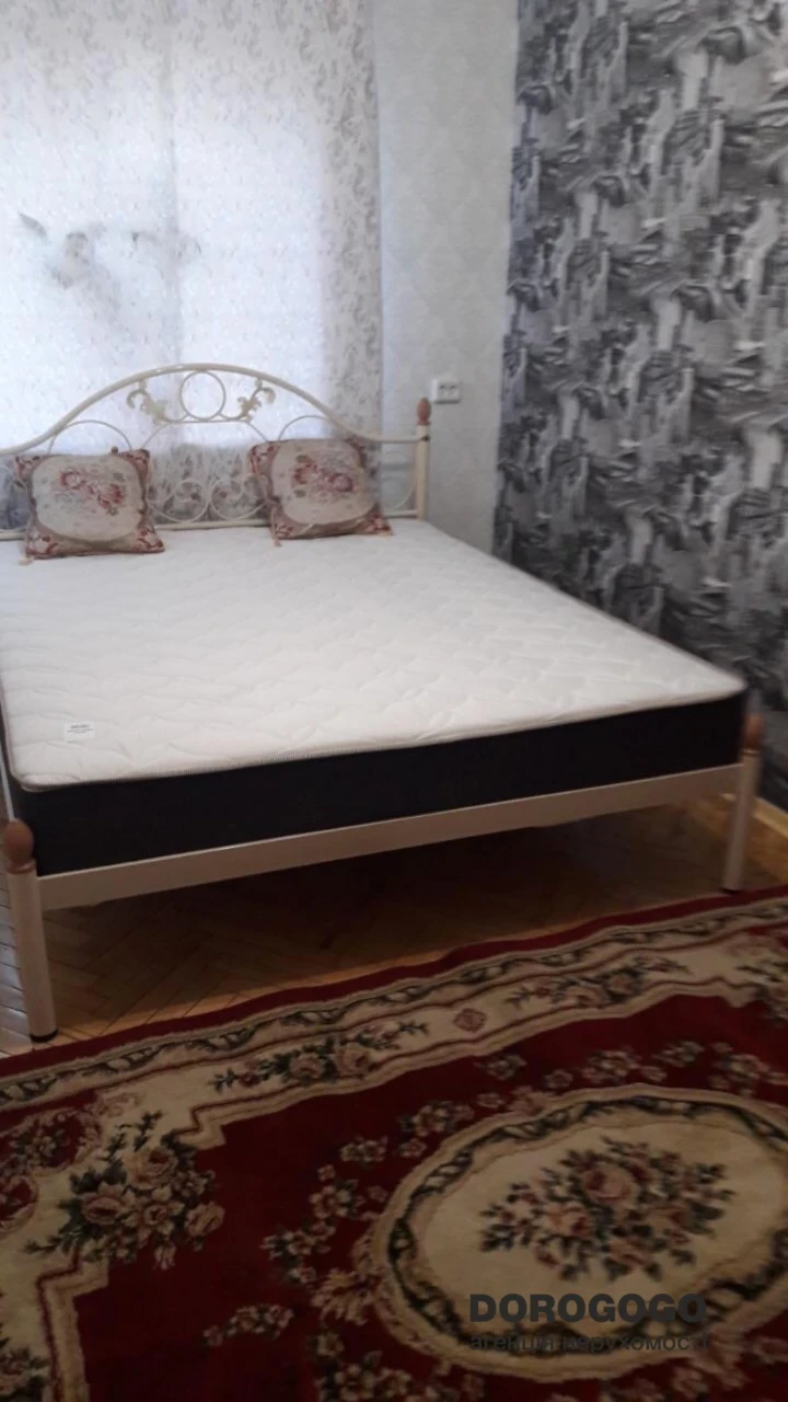 БЕЗ КОМІСІЇ. Продаж 2-кімнатної квартири на Печерському Узво