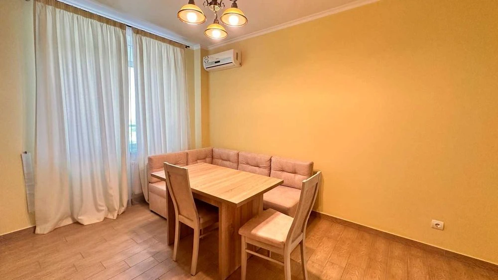 ЖК Васильківський 75 м² | 2 окремі кімнати | 2 хв до метро В
