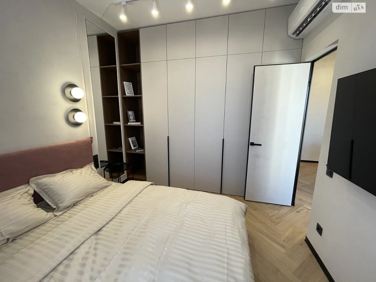 Long-Term Rental Apartment Near Mlyn
