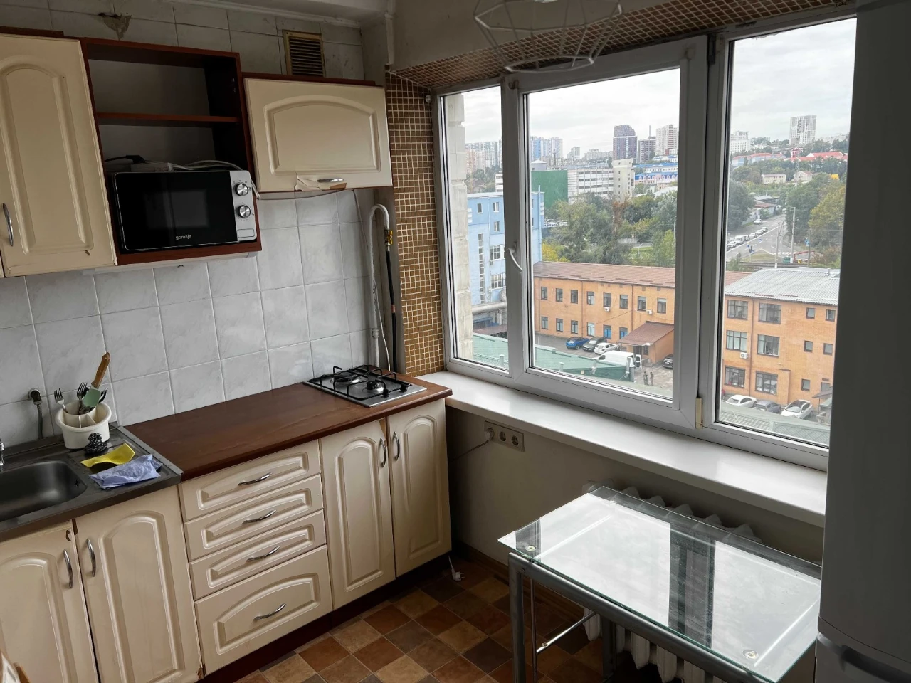 Продаж 2к квартири 44 кв. м на вул. Казимира Малевича 111. Б