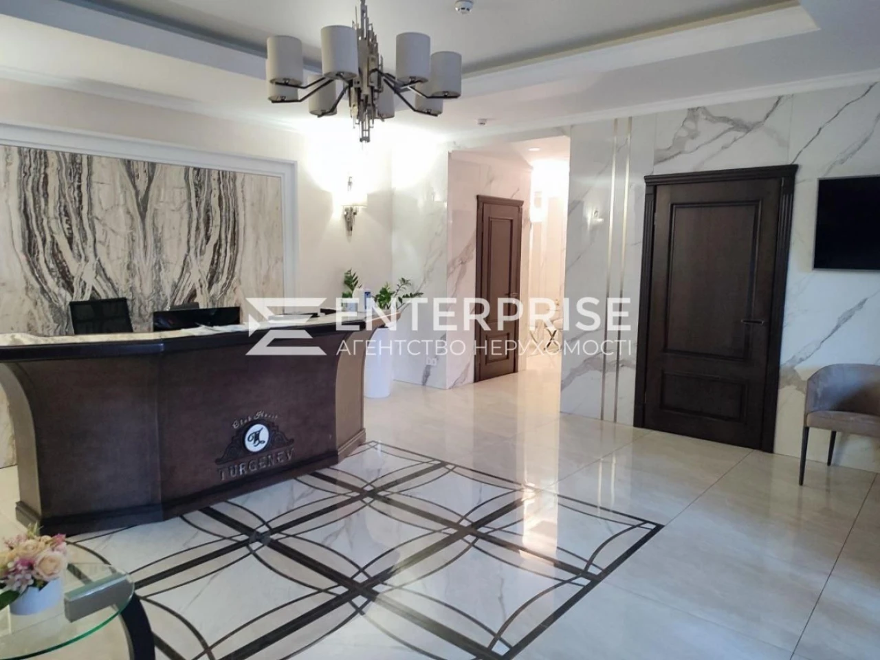 Продаж 3-кімнатна з ремонтом 118 м² у ЖК TURGENEV, Центр Киє