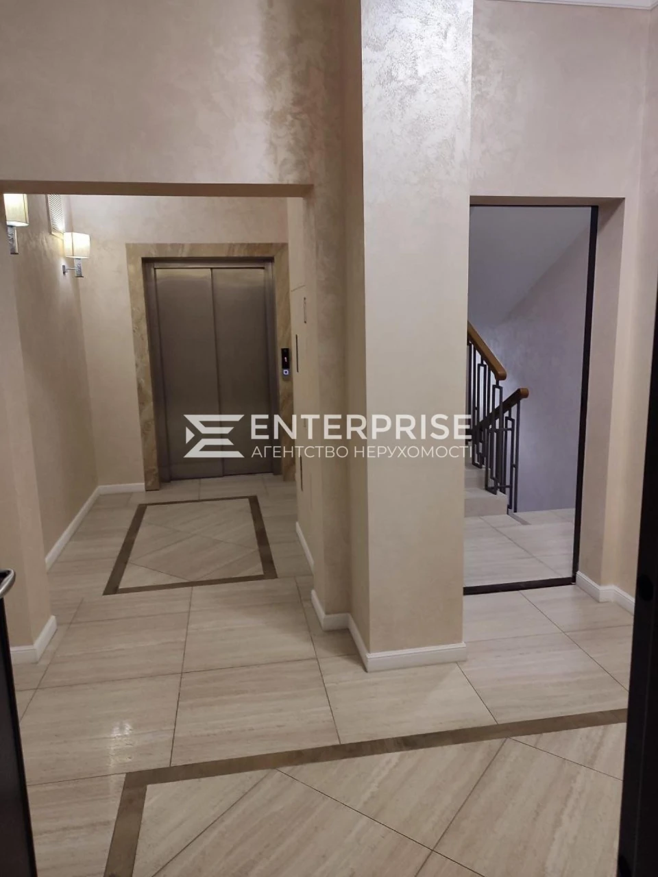 Продаж 3-кімнатна з ремонтом 118 м² у ЖК TURGENEV, Центр Киє