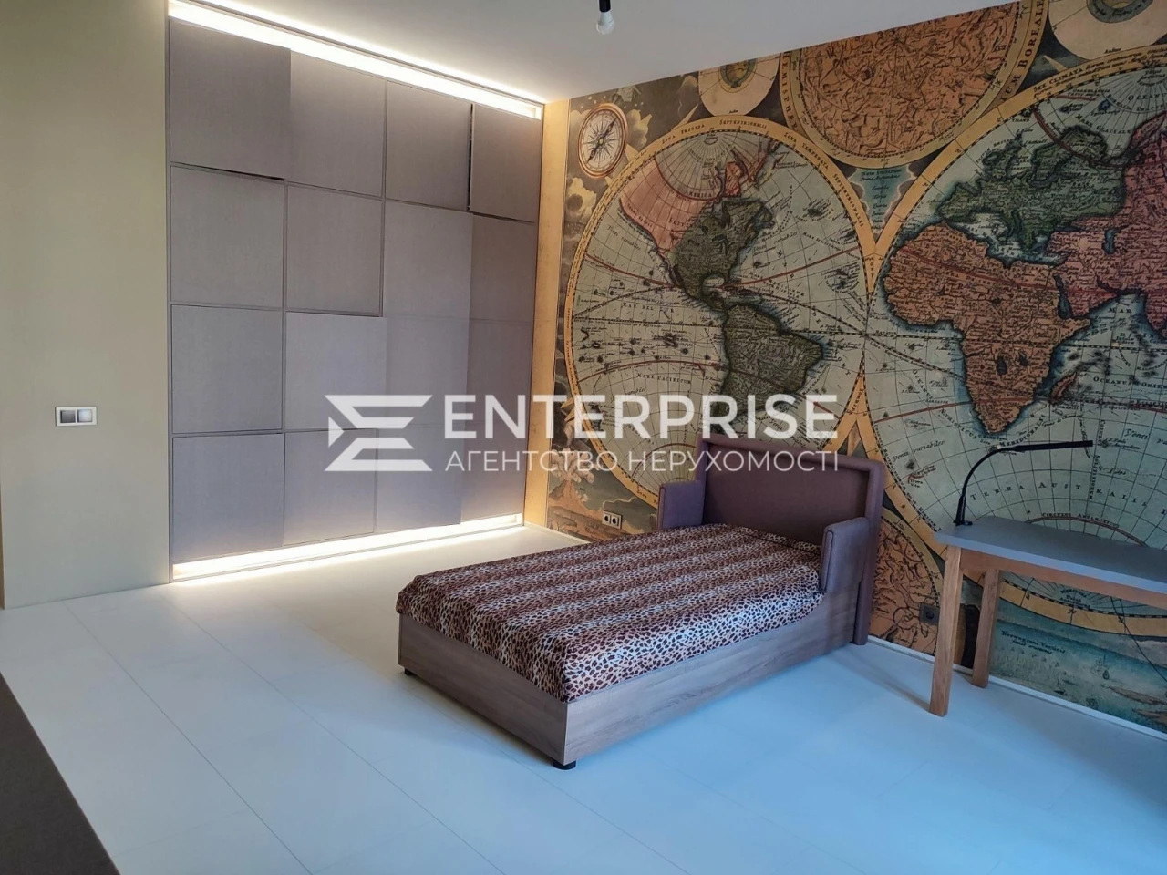 Продаж 3-кімнатна з ремонтом 118 м² у ЖК TURGENEV, Центр Киє