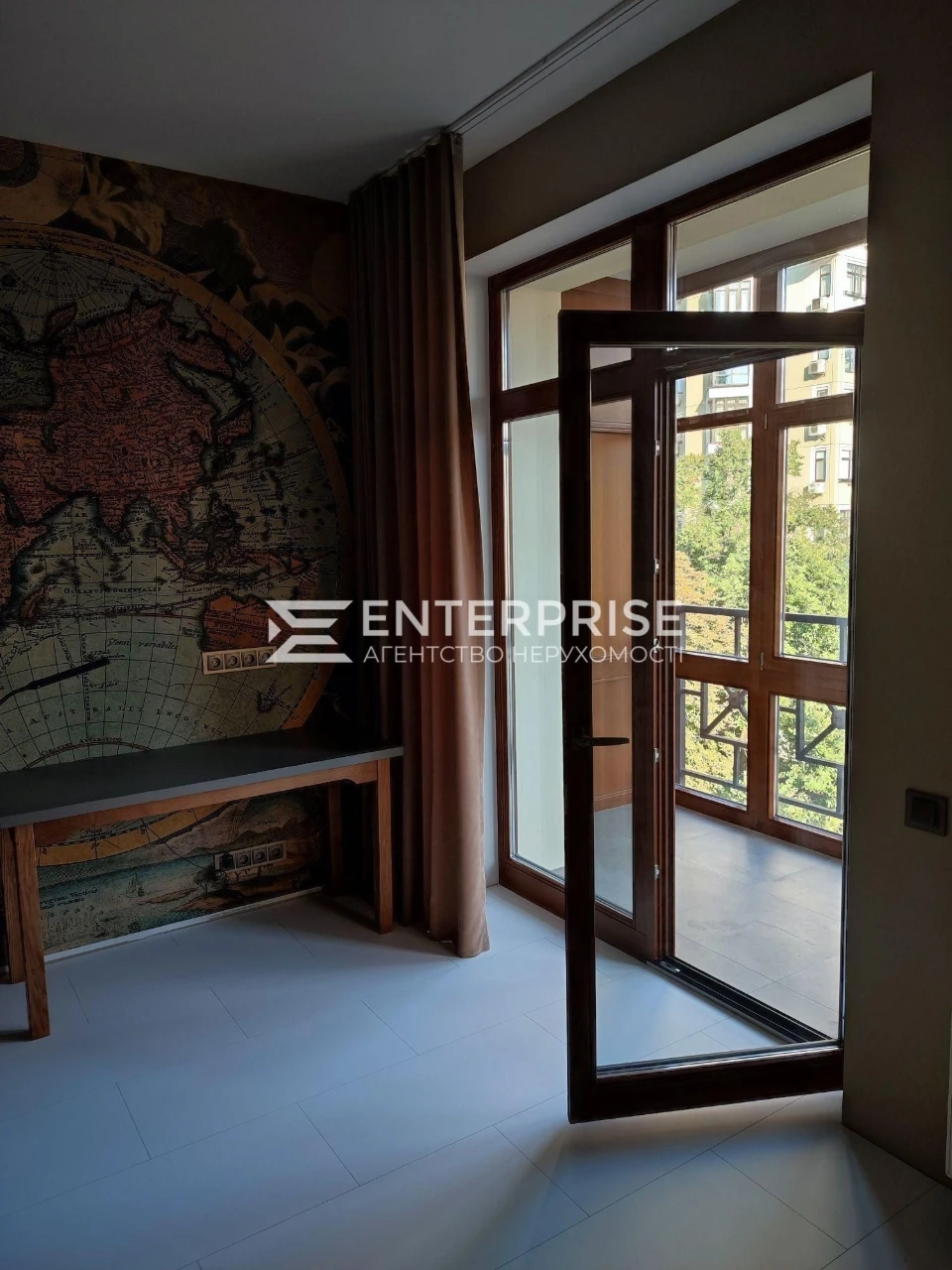 Продаж 3-кімнатна з ремонтом 118 м² у ЖК TURGENEV, Центр Киє