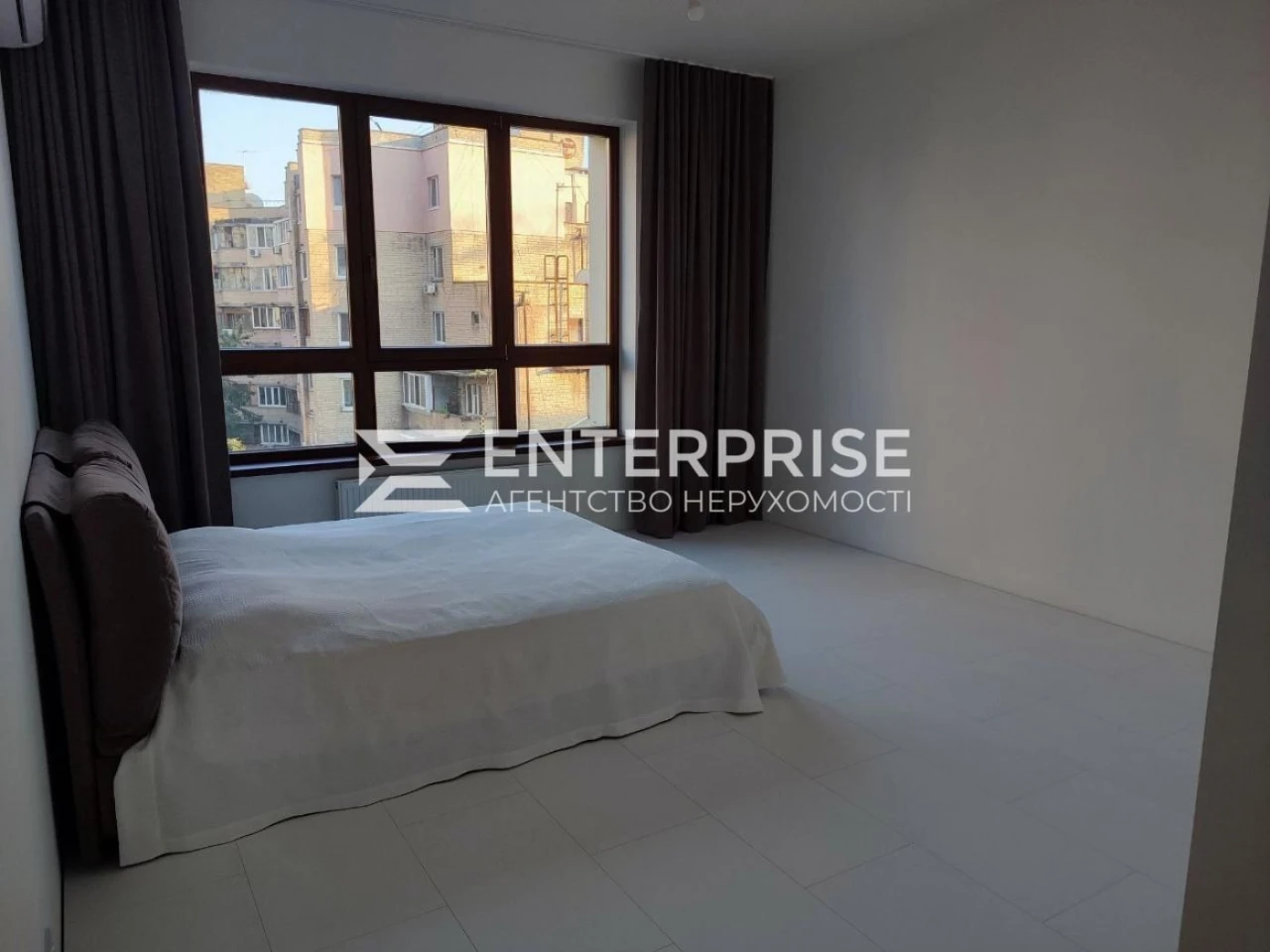 Продаж 3-кімнатна з ремонтом 118 м² у ЖК TURGENEV, Центр Киє
