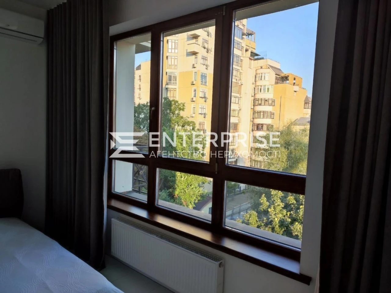 Продаж 3-кімнатна з ремонтом 118 м² у ЖК TURGENEV, Центр Киє