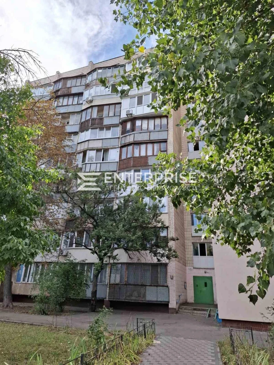 Продаж 1к квартири в Солом'янському районі, пр-т Повітряних