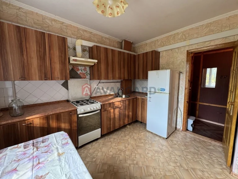 Продаж 3 кімнатної квартири в самому центрі Бородинського ра