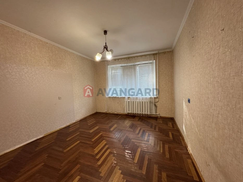 Продаж 3 кімнатної квартири в самому центрі Бородинського ра