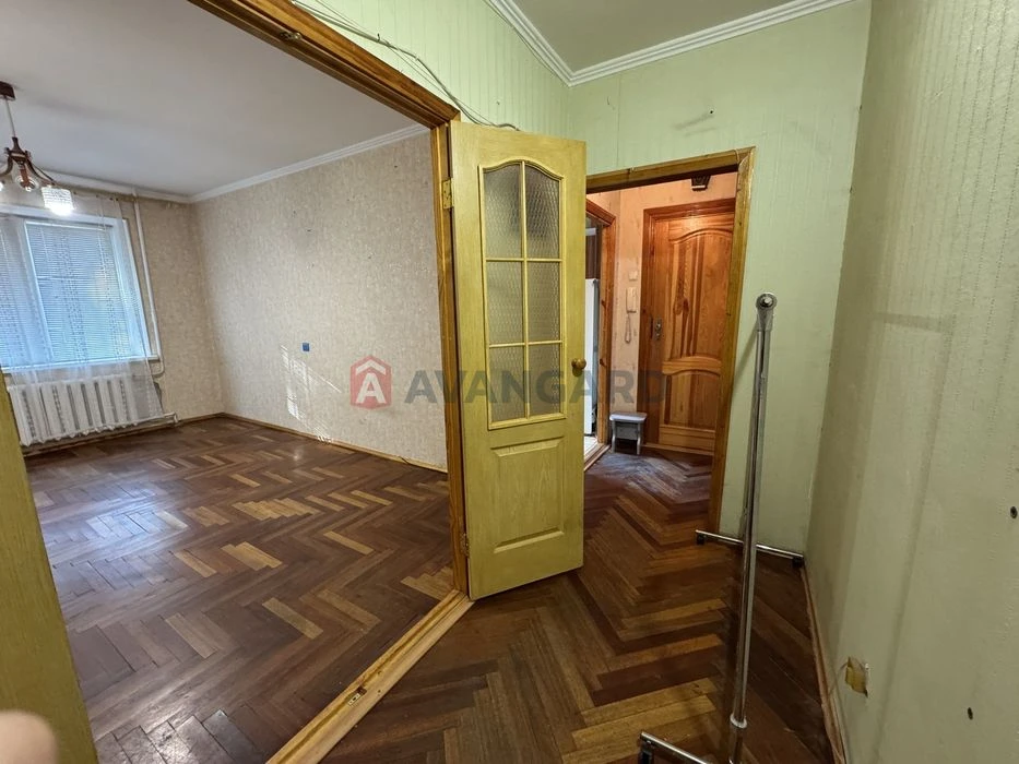 Продаж 3 кімнатної квартири в самому центрі Бородинського ра