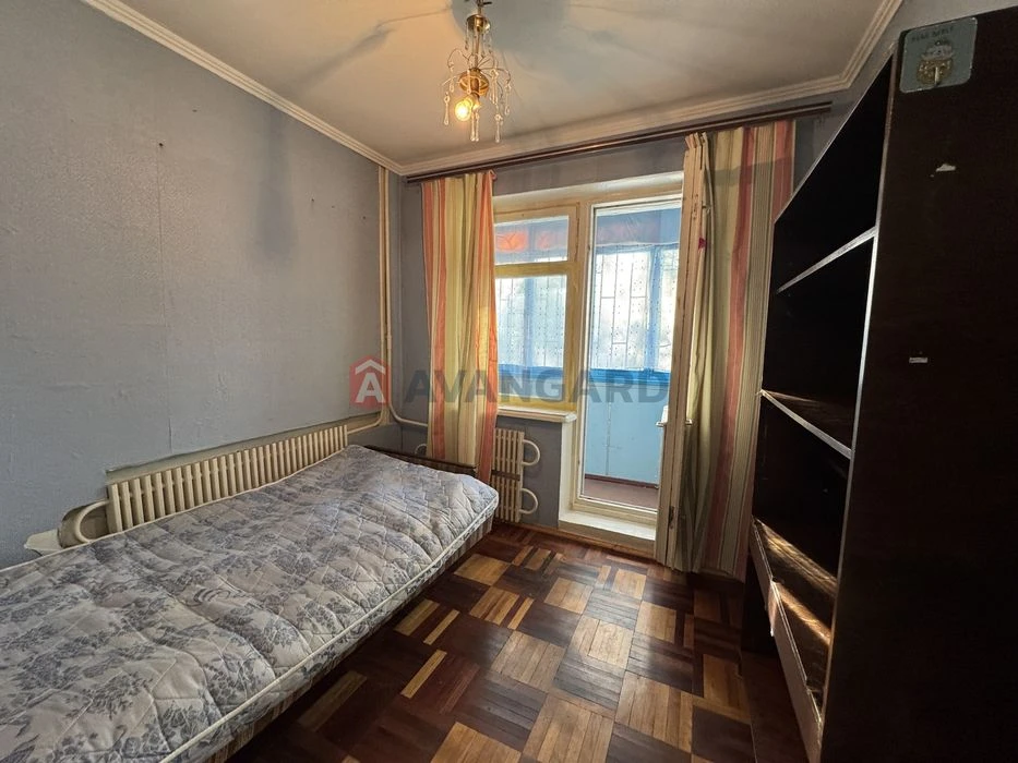 Продаж 3 кімнатної квартири в самому центрі Бородинського ра
