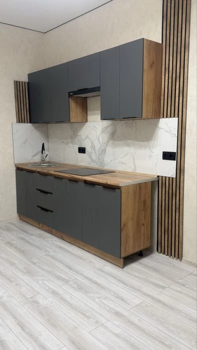 Продам 1-кімнатну квартиру з ремонтом в ЖК Золоті Стовпи!