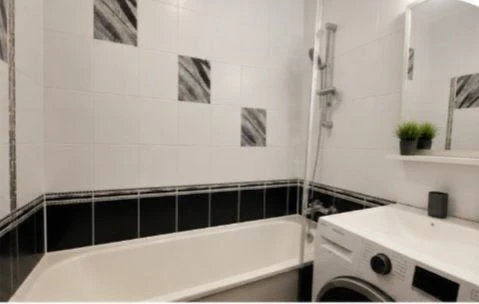 Алексеевка! Продам 2 к. кв. Улучшенной планировки . Метро Ол