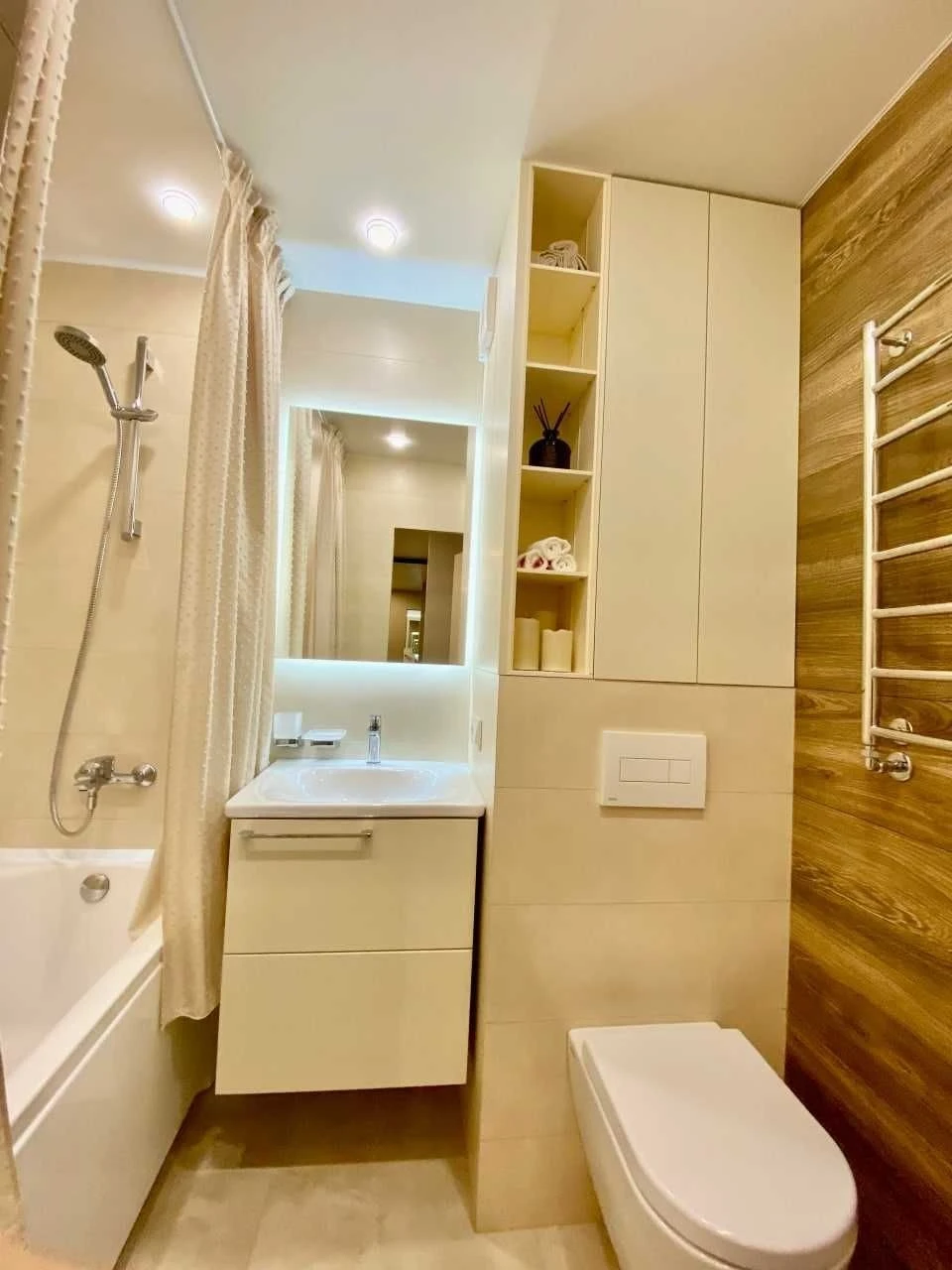 Романа Мстиславовича 18, сучасна 1к, є Газ, є бойлер, м Дарн
