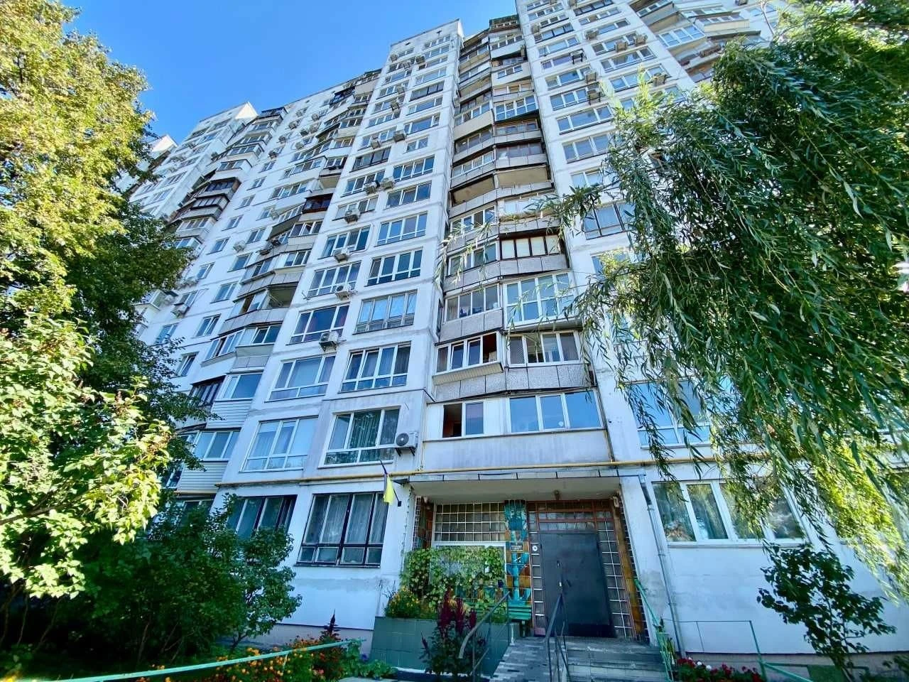 Романа Мстиславовича 18, сучасна 1к, є Газ, є бойлер, м Дарн